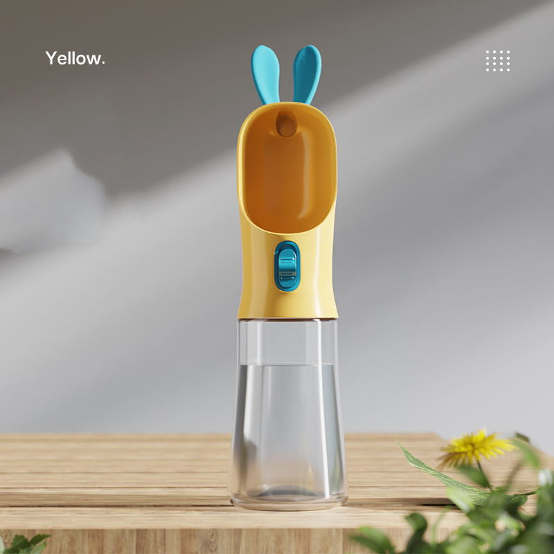 Portable Pet Water Bottle - Leak-Proof Travel Drinking Bottle for Dogs & Cats